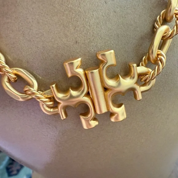 Tory Burch Signature Gold Necklace - Picture 5 of 7